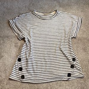 Lavish striped top sz large black and white